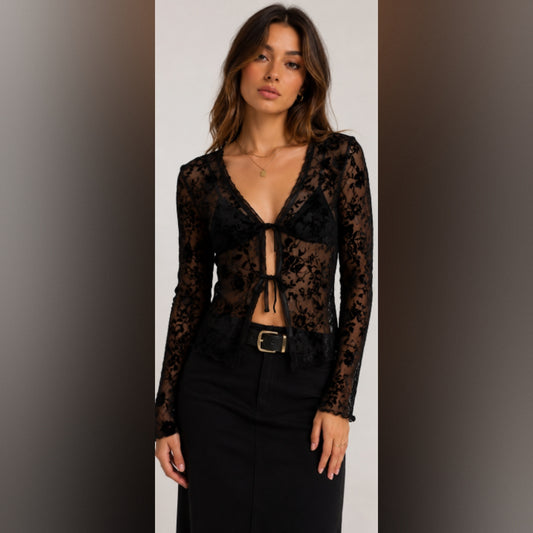 Gina - Blusa de encaje transparente